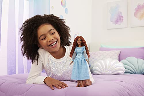 A pequena Sereia, Boneca Ariel 2023 Oficial Disney, com vestido azul